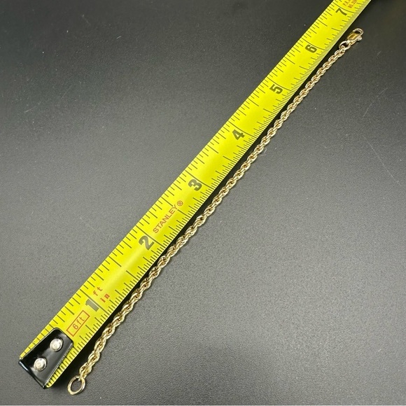 Luxurious Gold Tone Rope Chain Bracelet - Picture 7 of 9